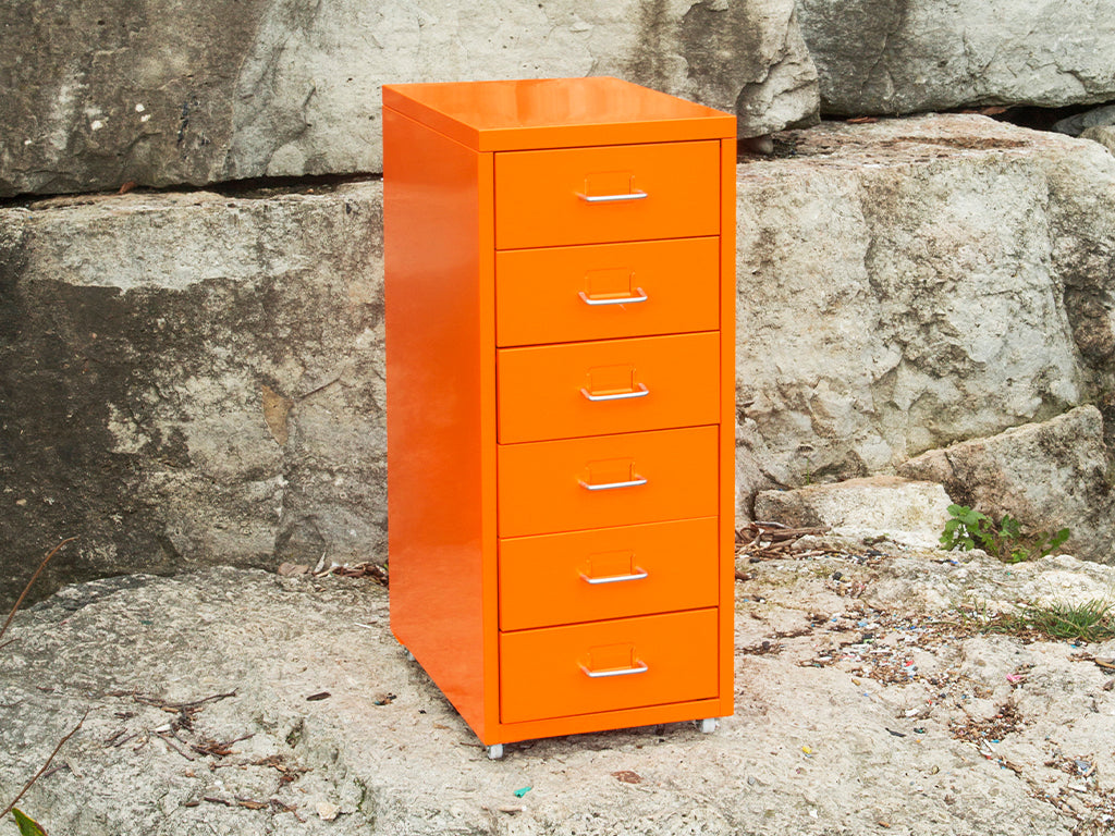 Unpacking Decolonization at Work